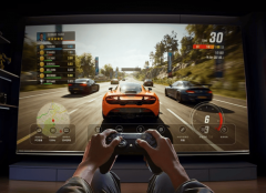 <b>采用2.7mm三面极窄边框取50mm超薄机身的简约</b>